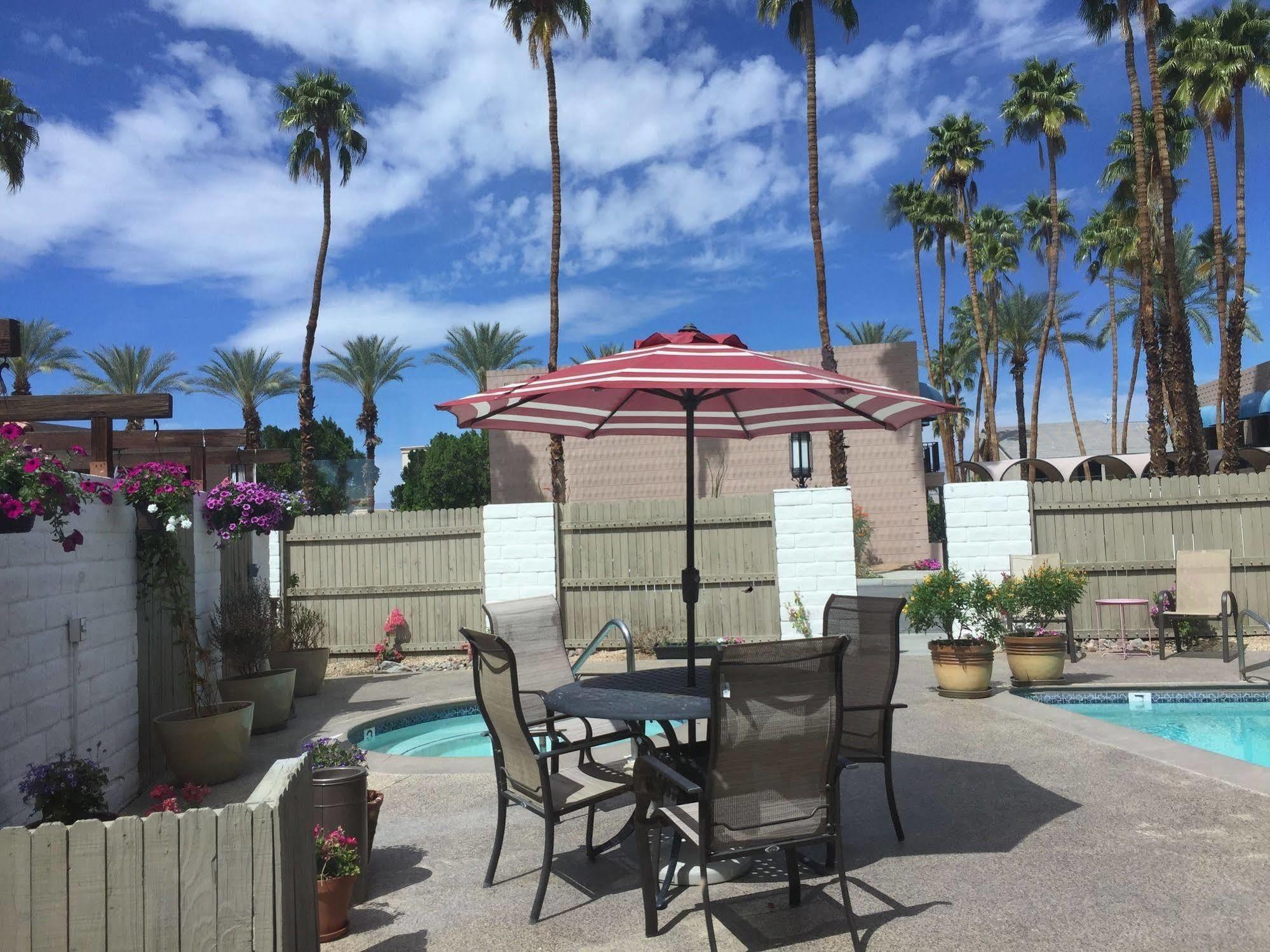 Palms Hotel Palm Desert Exterior foto
