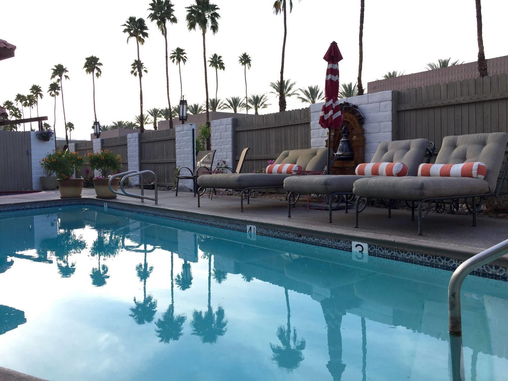 Palms Hotel Palm Desert Exterior foto